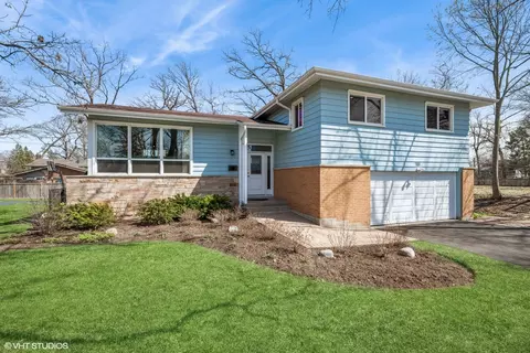 761 Kipling Pl, Deerfield, IL 60015