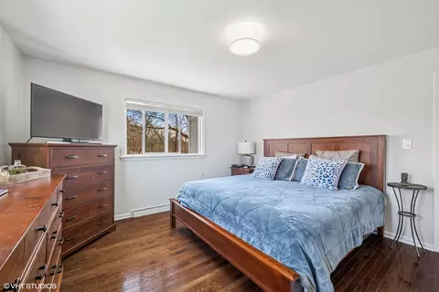 Bedroom - 761 Kipling Pl, Deerfield, IL 60015 photo 1 of 4