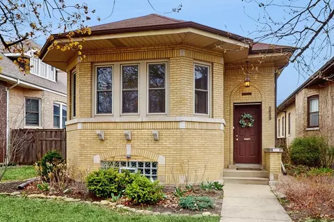 5639 N Virginia Ave, Chicago, IL 60659