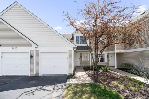 2427 Sheehan Dr #203, Naperville, IL 60564