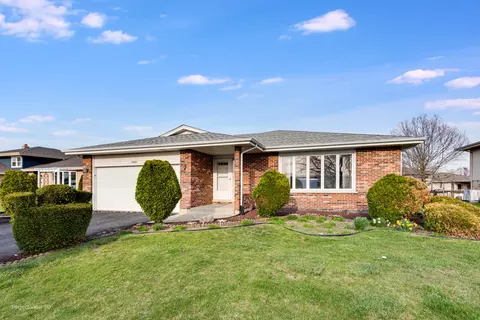 16921 84th Ave, Tinley Park, IL 60477