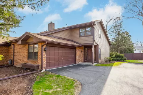 916 Indian Boundary Dr, Westmont, IL 60559