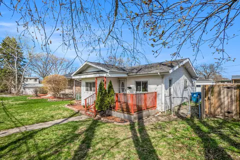 Exterior - 3819 Sangamon St, Steger, IL 60475 photo 3 of 9