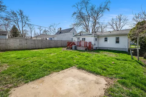 Exterior - 3819 Sangamon St, Steger, IL 60475 photo 6 of 9