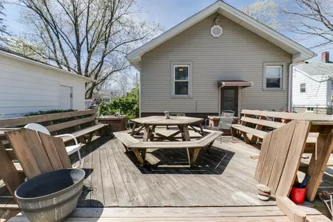 Exterior - 706 Vale St, Bloomington, IL 61701 photo 8 of 20