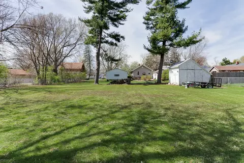 Exterior - 706 Vale St, Bloomington, IL 61701 photo 16 of 20