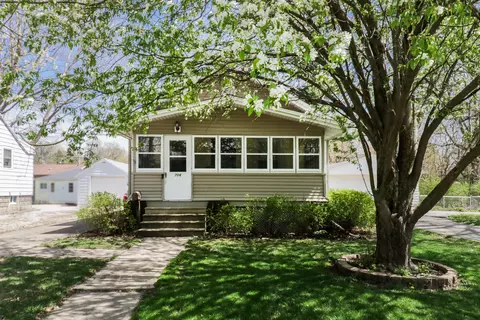 706 Vale St, Bloomington, IL 61701