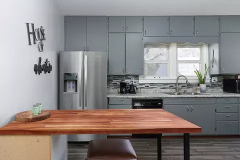 Kitchen - 706 Vale St, Bloomington, IL 61701 photo 2 of 3