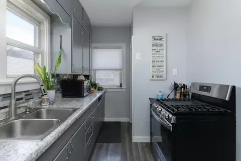 Kitchen - 706 Vale St, Bloomington, IL 61701 photo 3 of 3