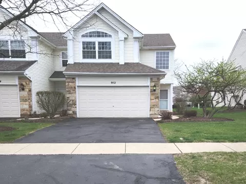 952 Mesa Dr, Lake In The Hills, IL 60156