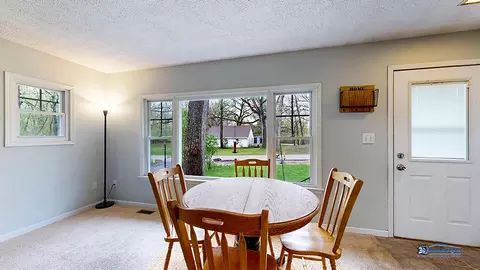 Dining - 6521 Willow St, Spring Grove, IL 60081 photo 1 of 2