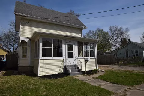 916 S Main St, Belvidere, IL 61008