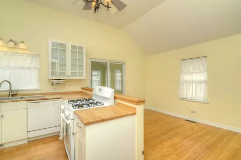 2816 Stilling Blvd, Mchenry, IL 60050 photo 6