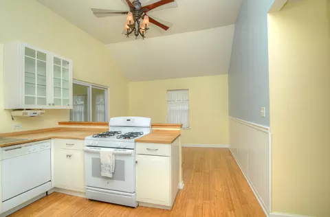 2816 Stilling Blvd, Mchenry, IL 60050 photo 10
