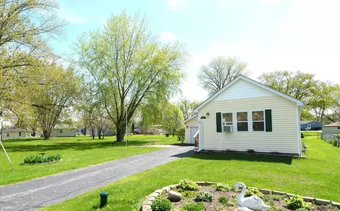 2816 Stilling Blvd, Mchenry, IL 60050 photo 2