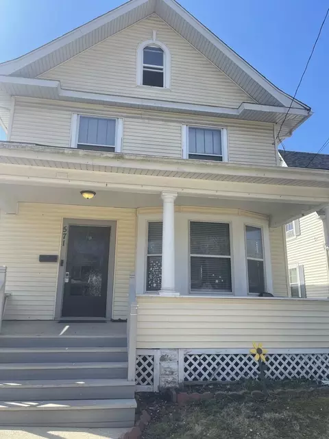 571 E New York St, Aurora, IL 60505