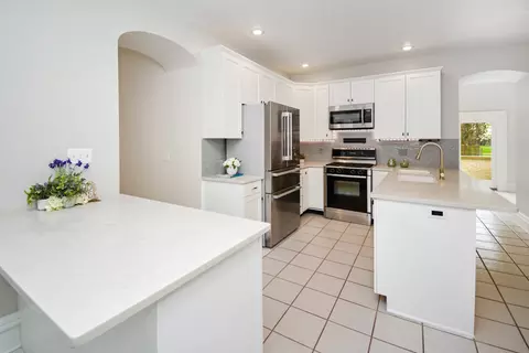 Kitchen - 1005 Hovey Ave, Normal, IL 61761 photo 2 of 14