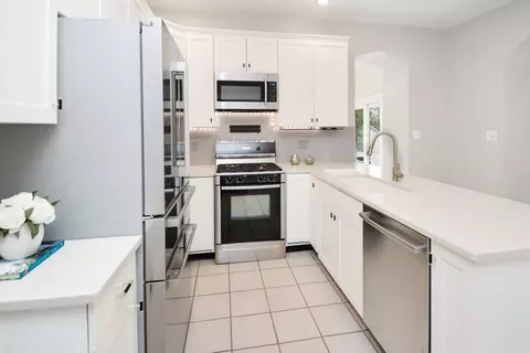 Kitchen - 1005 Hovey Ave, Normal, IL 61761 photo 9 of 14
