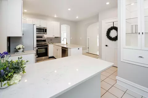 Kitchen - 1005 Hovey Ave, Normal, IL 61761 photo 3 of 14