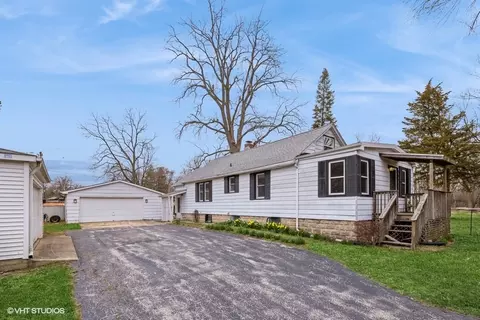 37956 N New York Ave, Beach Park, IL 60087