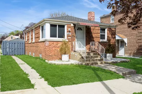 3834 S 59th Ave, Cicero, IL 60804