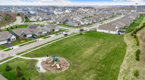 3697 Reddington Cir, Elgin, IL 60124 photo 36