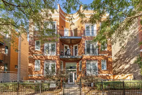 3930 N Southport Ave #2S, Chicago, IL 60613