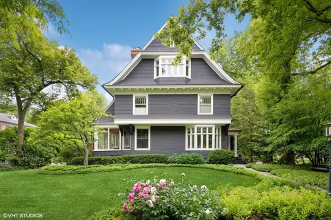 644 Oak St, Winnetka, IL 60093