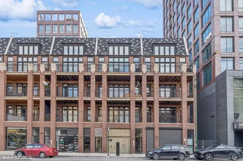 29 N Morgan St #PH, Chicago, IL 60607
