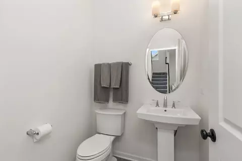 Bath - 3629 Harborside Way, Elgin, IL 60124 photo 1 of 4