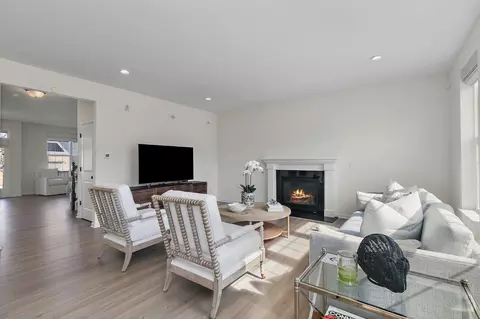 Living - 3629 Harborside Way, Elgin, IL 60124 photo 2 of 4