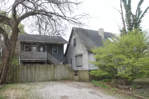 105 W Florida Ave, Urbana, IL 61801