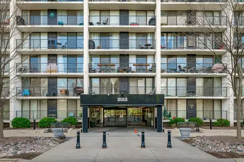 2015 S Finley Rd #207, Lombard, IL 60148