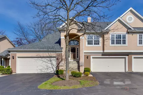 3011 Lexington Ln, Glenview, IL 60026