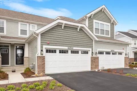16542 Winding Creek Ln #168-3, Lockport, IL 60441