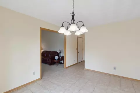 4735 Cabot Ln, Cherry Valley, IL 61016 photo 19