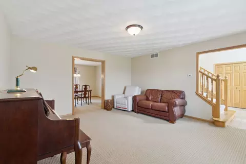 4735 Cabot Ln, Cherry Valley, IL 61016 photo 8