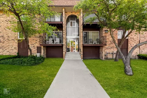 1185 Higgins Quarters Dr #306, Hoffman Estates, IL 60169