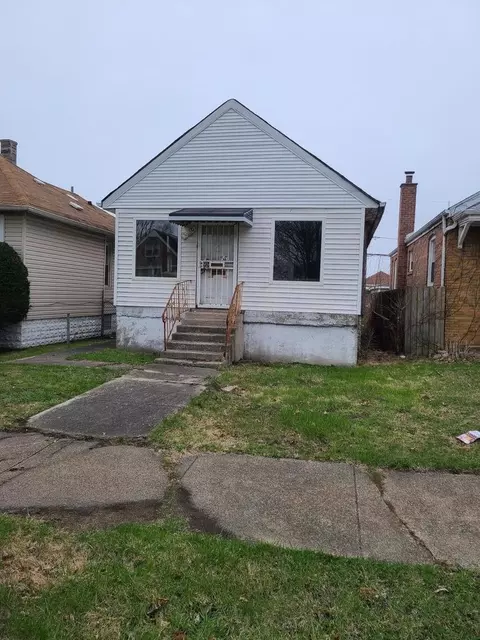 8930 S Euclid Ave, Chicago, IL 60617