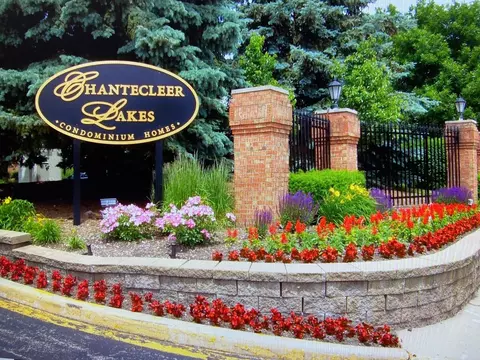 1356 Mcdowell Rd #101, Naperville, IL 60563