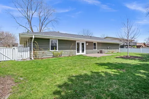 Exterior - 2180 Baker St, Aurora, IL 60506 photo 8 of 8