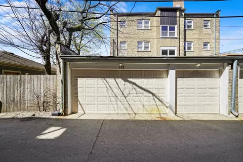 Exterior - 121 Custer Ave #2S, Evanston, IL 60202 photo 6 of 7