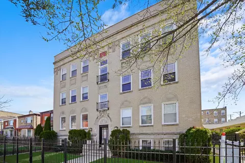 Exterior - 121 Custer Ave #2S, Evanston, IL 60202 photo 2 of 7