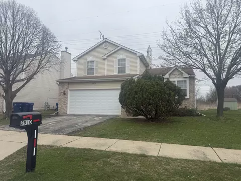 2910 W Clearview Ave, Waukegan, IL 60085