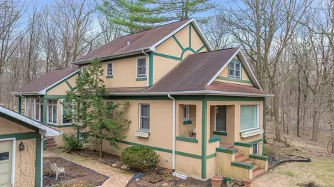 5131 Lee Ave, Downers Grove, IL 60515