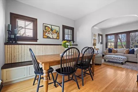 Dining - 349 N Lincoln St, Batavia, IL 60510 photo 2 of 2