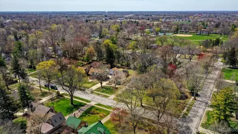 View/Area - 349 N Lincoln St, Batavia, IL 60510 photo 1 of 2