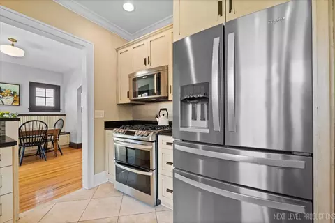 Kitchen - 349 N Lincoln St, Batavia, IL 60510 photo 4 of 4