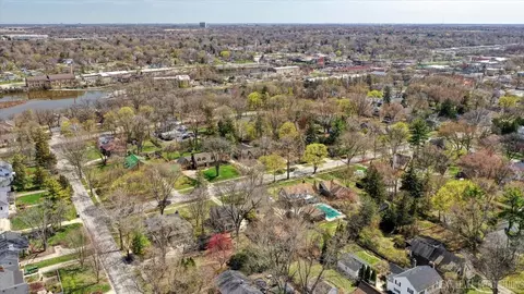 View/Area - 349 N Lincoln St, Batavia, IL 60510 photo 2 of 2