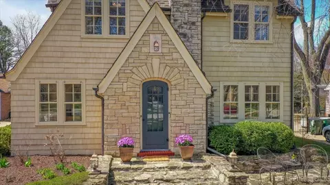 Exterior - 349 N Lincoln St, Batavia, IL 60510 photo 3 of 7